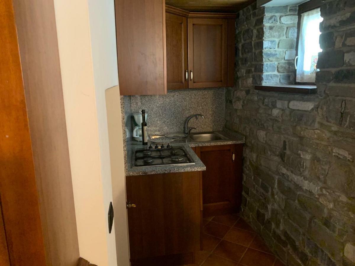 Borgo Scorza Villa Pietramogolana Buitenkant foto